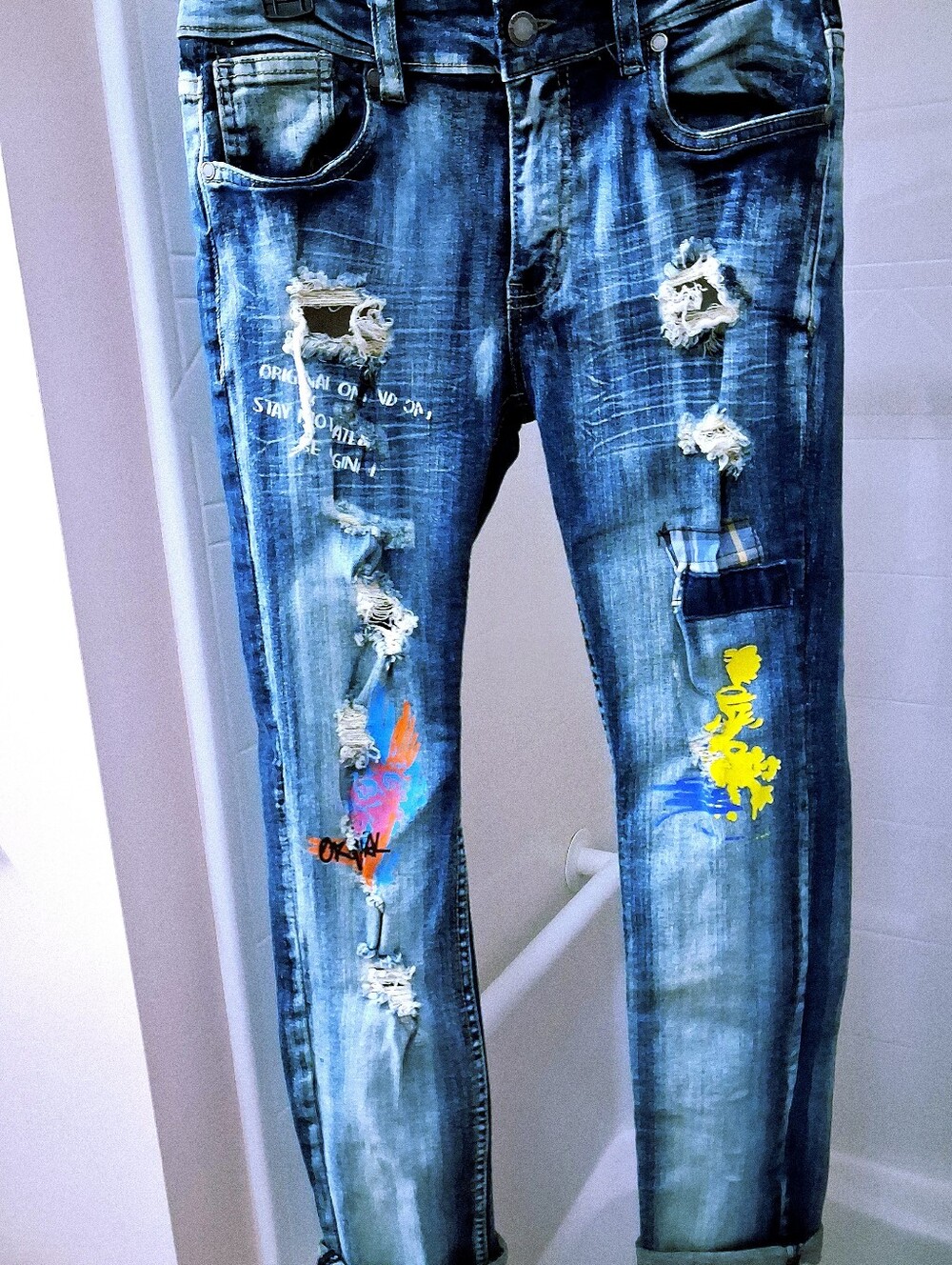 The Road Narrows NYC Distressed Paint-Accent Drag Boys Jeans Size 14
